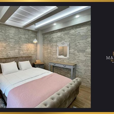Maison De Luxx A3 Apartment Larissa Exterior photo
